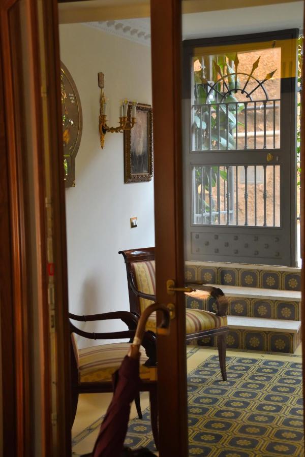 מלון Regal House Roma Capucci 6 מראה חיצוני תמונה