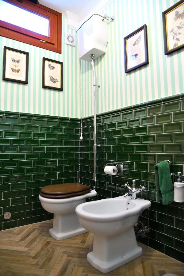 מלון Regal House Roma Capucci 6 מראה חיצוני תמונה