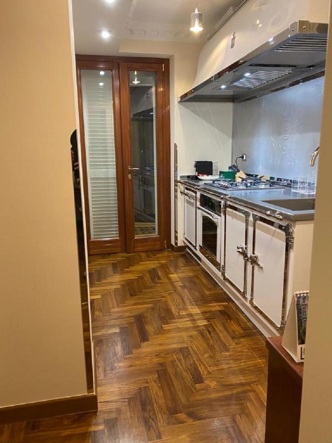 מלון Regal House Roma Capucci 6 מראה חיצוני תמונה