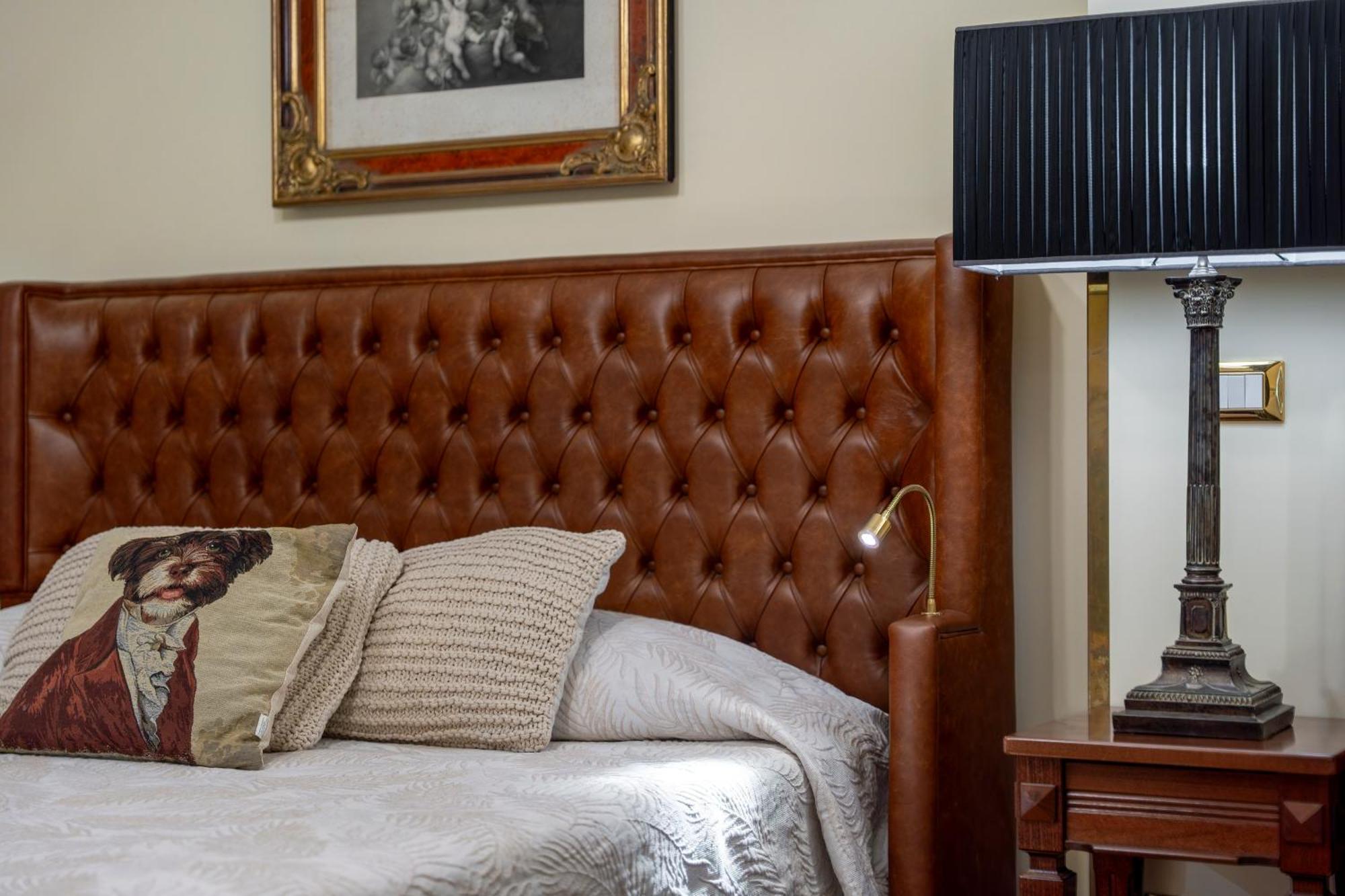 מלון Regal House Roma Capucci 6 מראה חיצוני תמונה