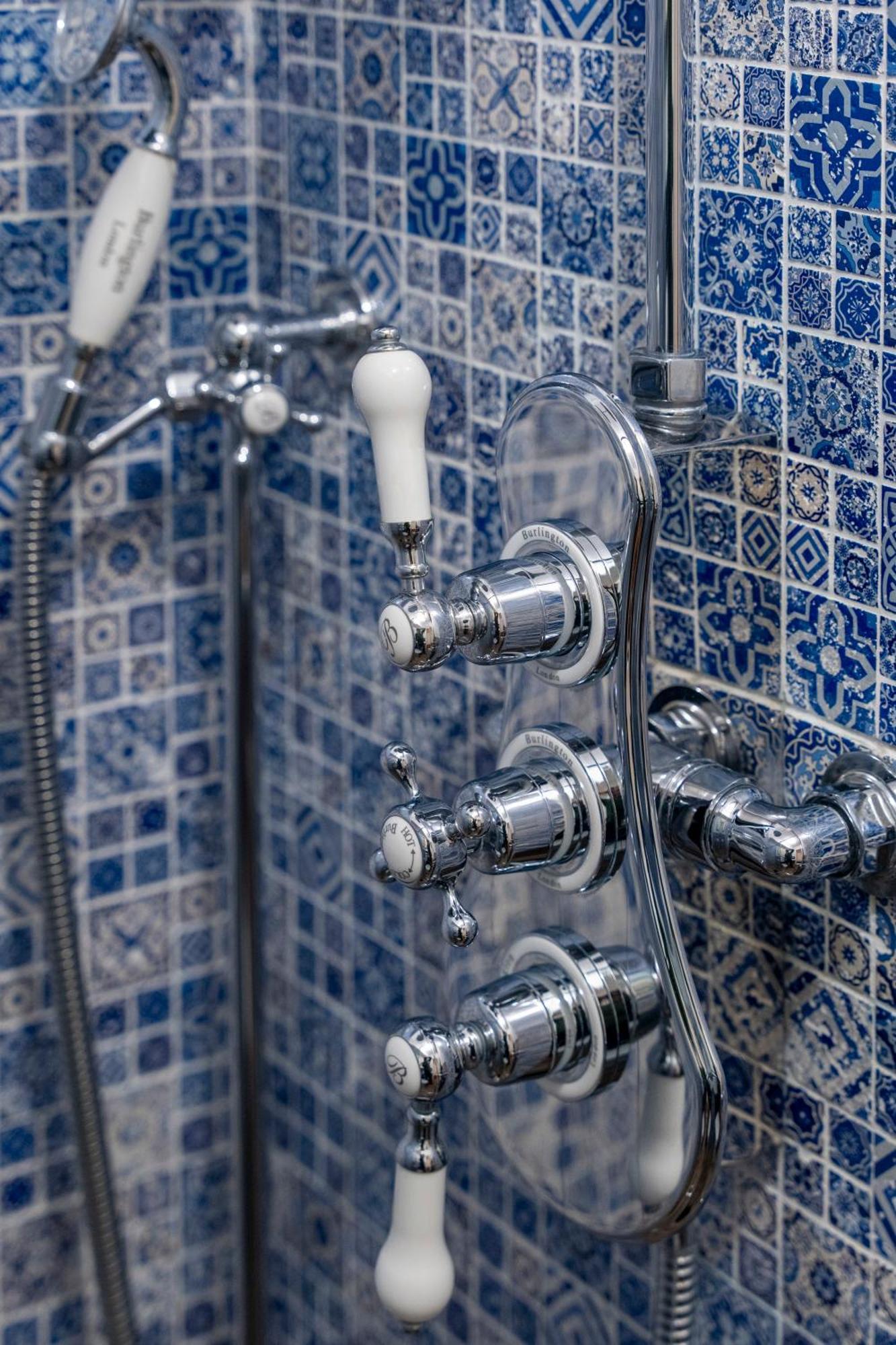 מלון Regal House Roma Capucci 6 מראה חיצוני תמונה