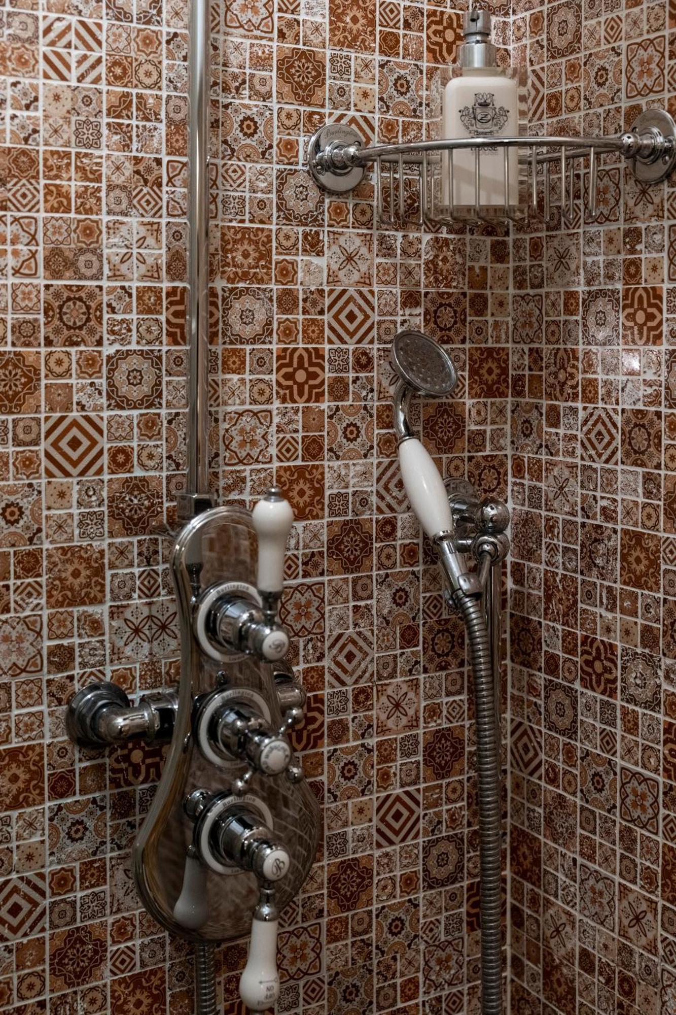 מלון Regal House Roma Capucci 6 מראה חיצוני תמונה